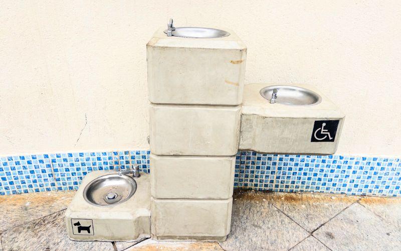 Macaé instala bebedouros para adultos, crianças, pessoas com deficiência (PCDs) e pets
