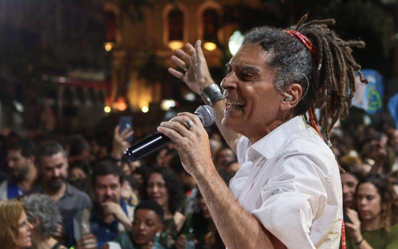 Marcos Sacramento celebra 65 anos com roda de samba na Varanda do MAM