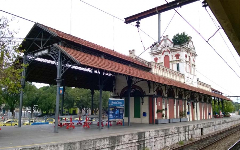 Estação de Marechal Hermes, uma joia de 1913 importada da França