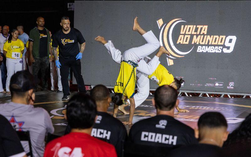 Mais de 500 atletas participam do maior evento de capoeira do mundo em Maricá