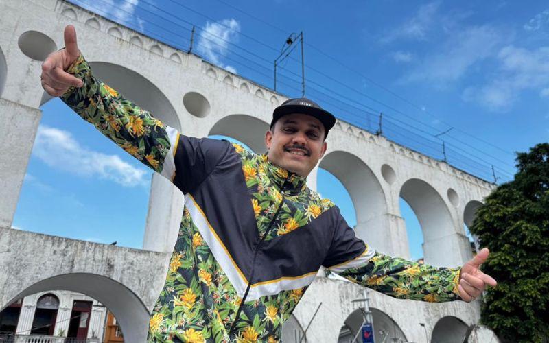 Rap e grafite ocupam a Rua da Cerveja no Centro do Rio