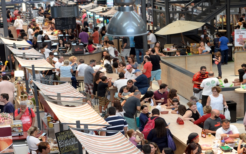 Mercado de Produtores, point descolado da Barra, é inspirado em Mercado da Ribeira em Lisboa