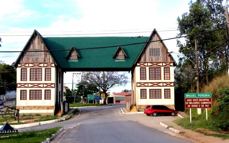 Café com Chocolate & Flores em Miguel Pereira