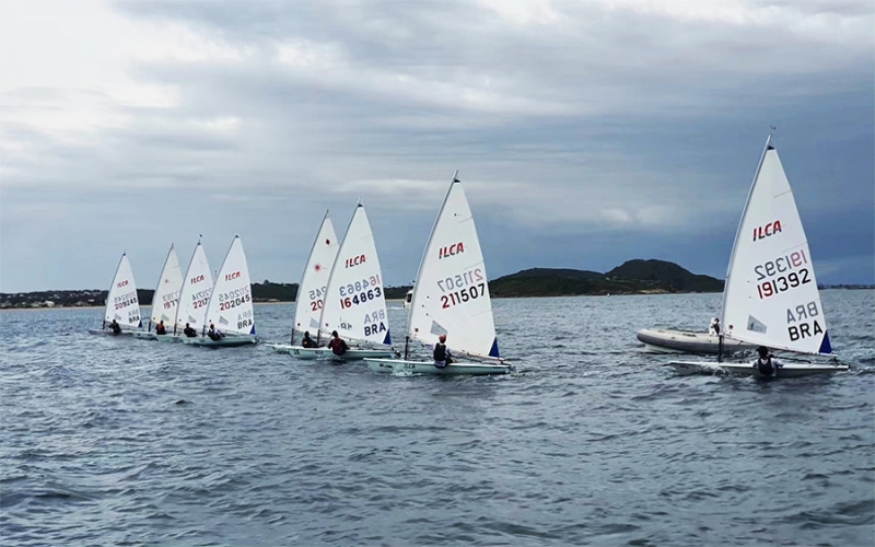 Búzios sedia o Mundial da Juventude de Vela com a participação de 60 países