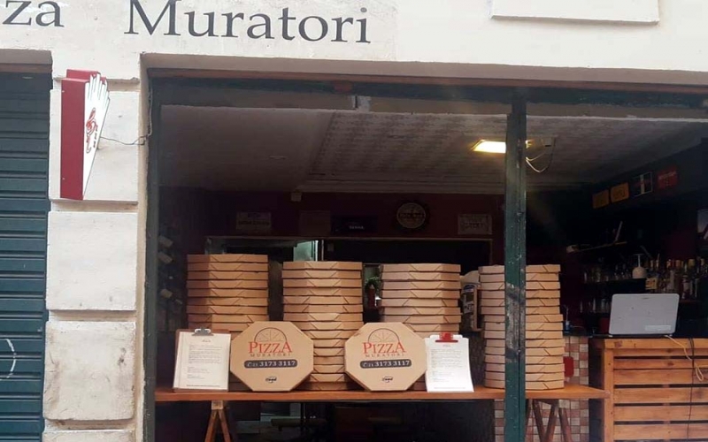 Pizza Muratori: holandês mais famoso da Lapa entrega em casa