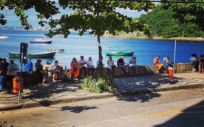 Mureta do Bar Urca, o point mais querido do Rio