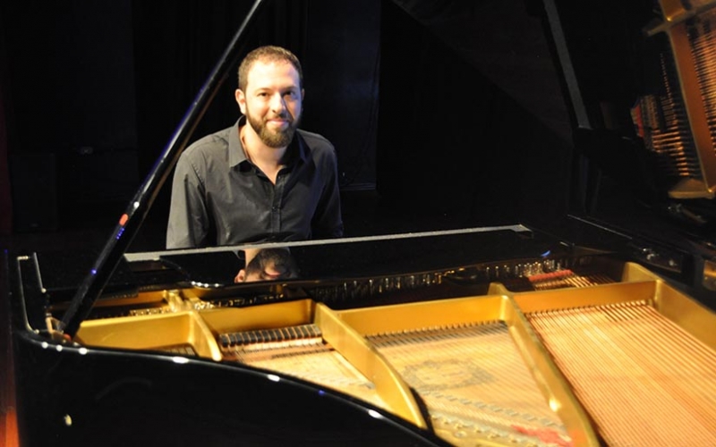 Panorama Minimalista, recital de piano com Murilo Mazzotta