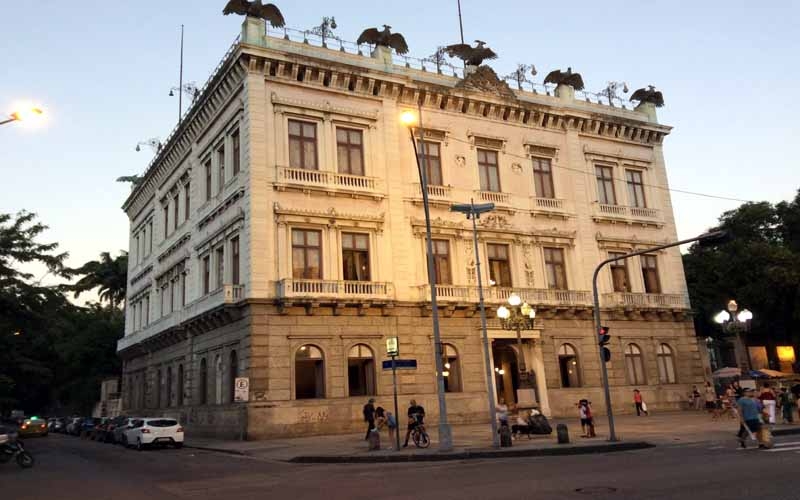 VI Encontro de Poetas da Língua Portuguesa no Museu da República