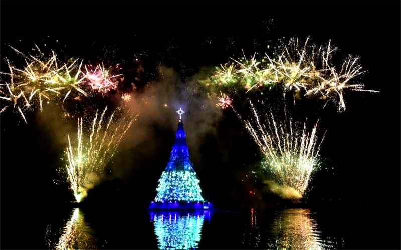 Natal iluminado de Maricá terá árvore flutuante, decoração de rua e catedral de luzes