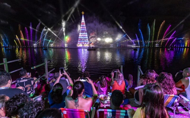 Natal Magia 2025 movimenta Praia Campista e Lagoa de Imboassica em Macaé