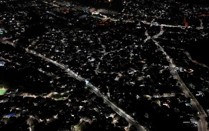 Niterói vai concluir troca de toda a iluminação pública por LED até setembro