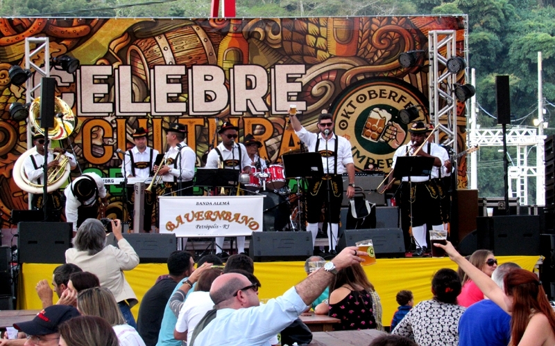 Oktoberfest Petrópolis: gastronomia, cervejas artesanais e música, grátis