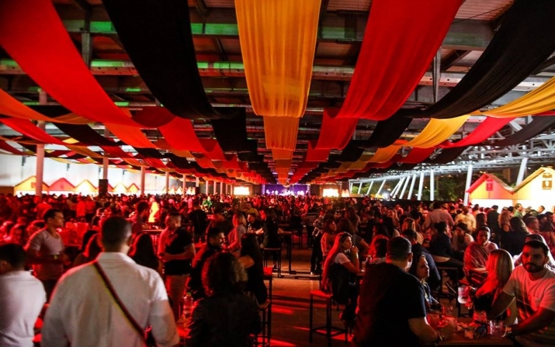 Oktoberfest Rio: danças típicas alemãs, gastronomia e grandes shows na Marina da Glória