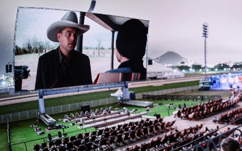 Open Air Brasil retorna ao Rio com sessões de cinema e shows