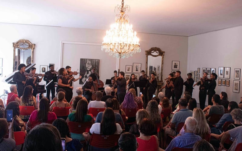 Orquestra da Grota em concerto gratuito em Niterói