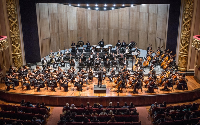 Orquestra Sinfônica de Barra Mansa no Theatro Municipal de graça