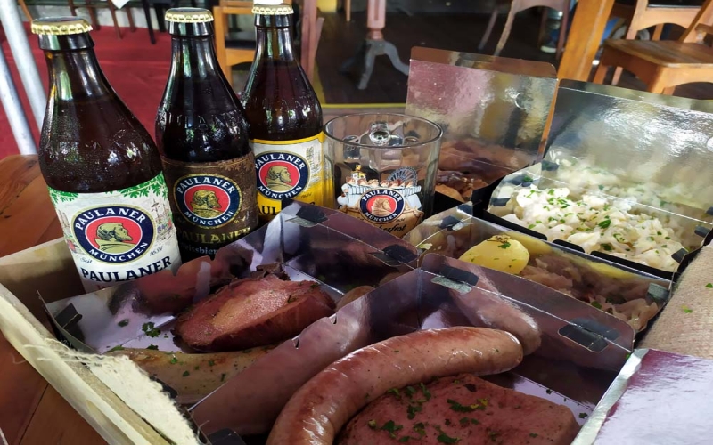 Oktoberfest em casa e no Otto: Combos e kits de comida alemã, chope e cerveja no local ou para delivery