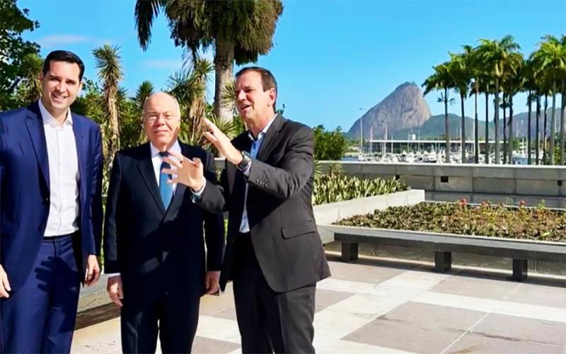 Prefeito do Rio entrega as chaves do MAM que vai sediar a Cúpula do G-20