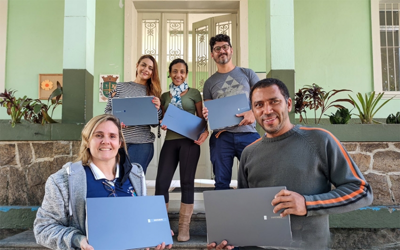 Paraíba do Sul disponibiliza tablets e notebooks a alunos e professores