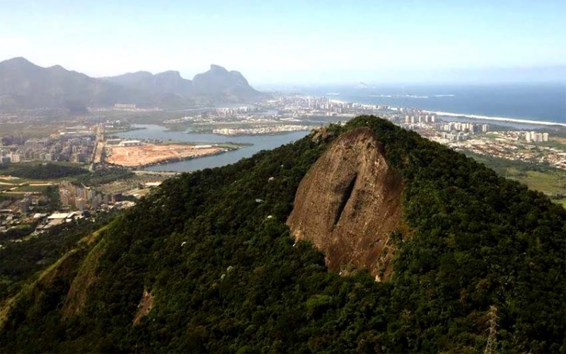 Pedra da Rosilha, natureza intocada na Zona Oeste