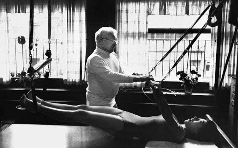 Pilates foi inventado por um alemão para tratar de feridos da 1ª Guerra Mundial