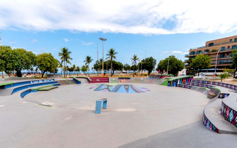 Praça do Ó: skate, shows gratuitos e food trucks na Barra