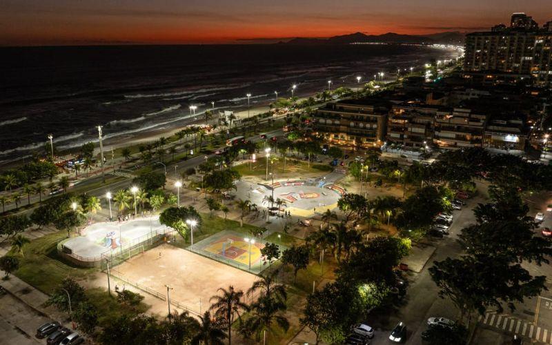 Praça do Ó, na Barra da Tijuca, ganha iluminação de LED