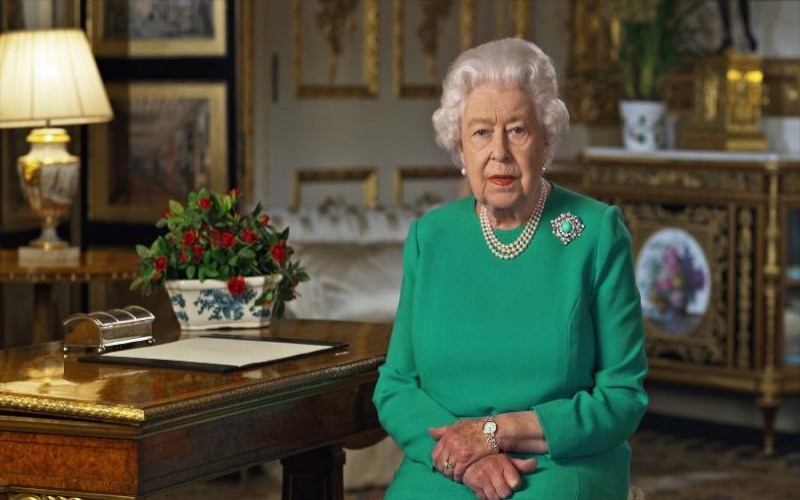 Em raro discurso, Rainha Elisabeth homenageia profissionais de saúde e pede esforço comum contra o Coronavírus