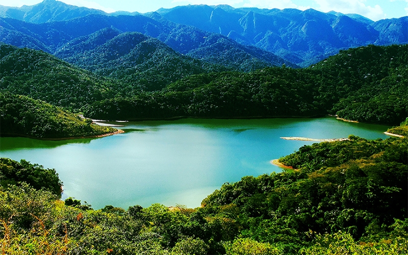 Represa do Garrão, um santuário ecológico (quase) secreto em Xerém