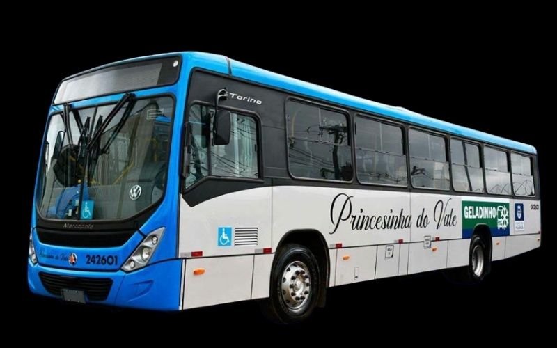 Resende ganha 12 novos ônibus refrigerados e amplia horários do transporte público