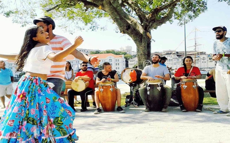 Rio Afora no Largo São Francisco da Prainha