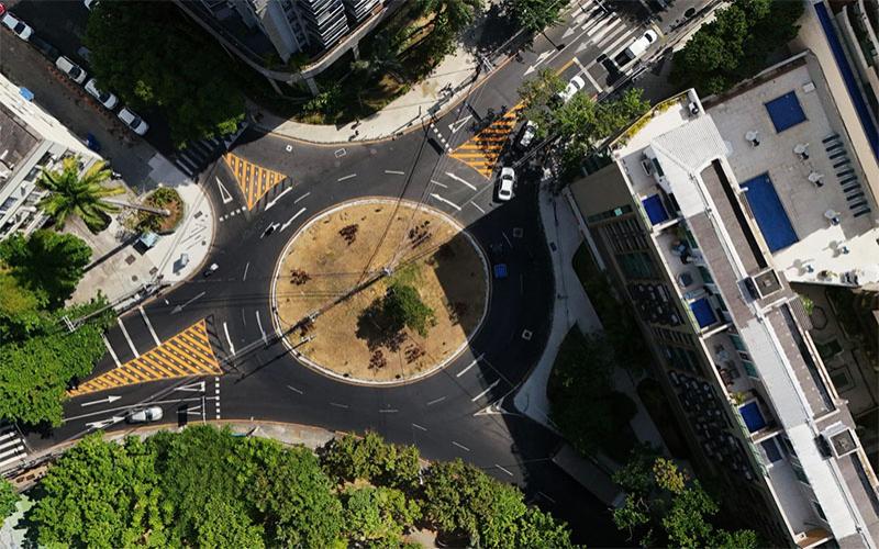 Prefeitura finaliza obras da nova rotatória na Rua Marquês de São Vicente, na Gávea