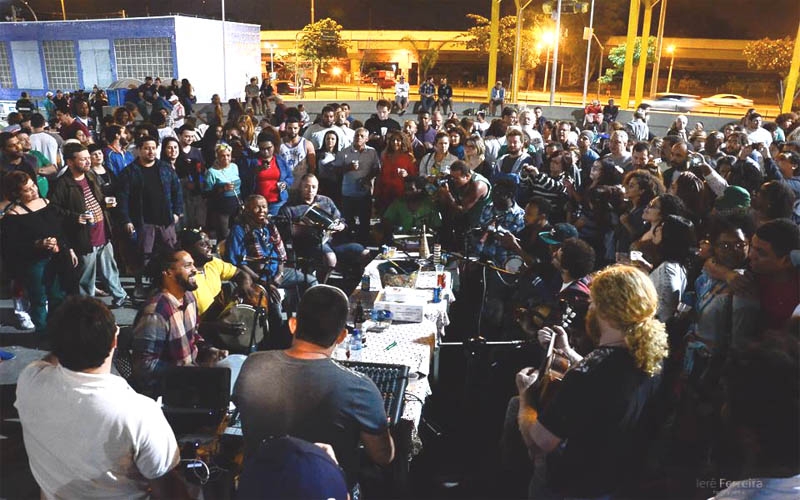 Samba do Alicate na Praça da Bandeira