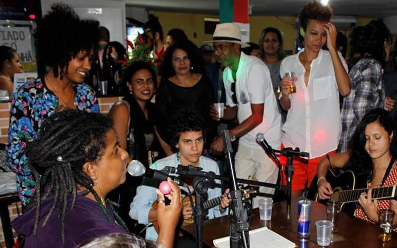 Samba Que Elas Querem no terraço do Selina Lapa Rio