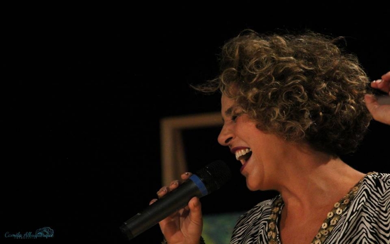 ​Sandra Duailibe canta Nana Caymmi