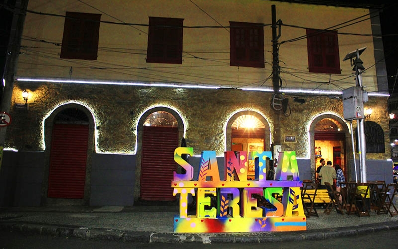 Natal Luz ilumina Santa Teresa e atrai cariocas e turistas