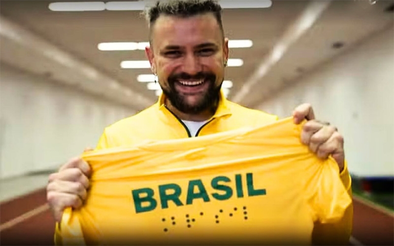 Uniforme da seleção paralímpica brasileira tem o nome ‘Brasil’ em braille