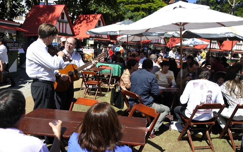 Festa Italiana Serra Serata em Petrópolis