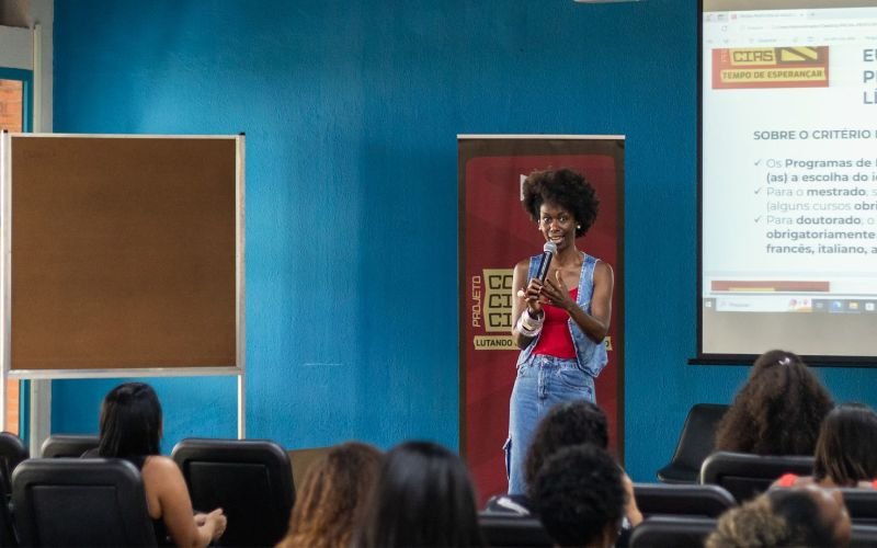 Sesc RJ abre última turma de 2026 de cursos preparatórios de pós-graduação para pessoas negras e periféricas