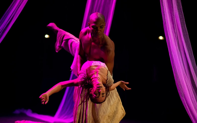 Movirio Festival apresenta “Sobre as ondas do mar” com a Vivá Cia de Dança