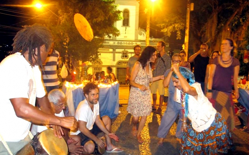 Tambor de Aleluia no Largo das Neves