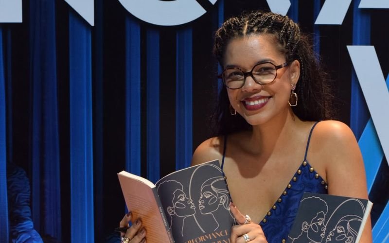 Livro de Taty Nascimento revela como profissionais editam a própria identidade no trabalho