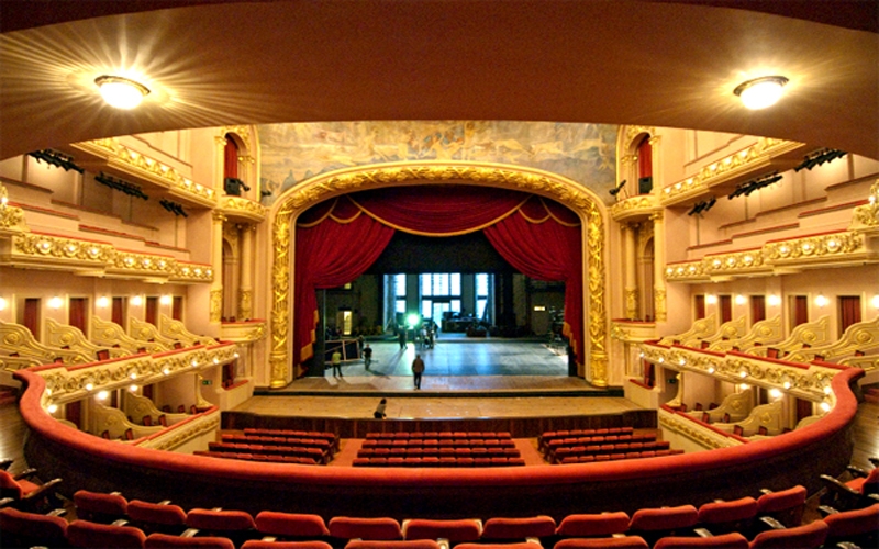 Ópera Colombo no Theatro Municipal