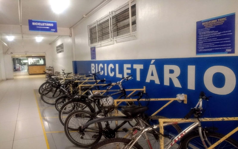 Bicicletário gratuito no Terminal Menezes Cortes