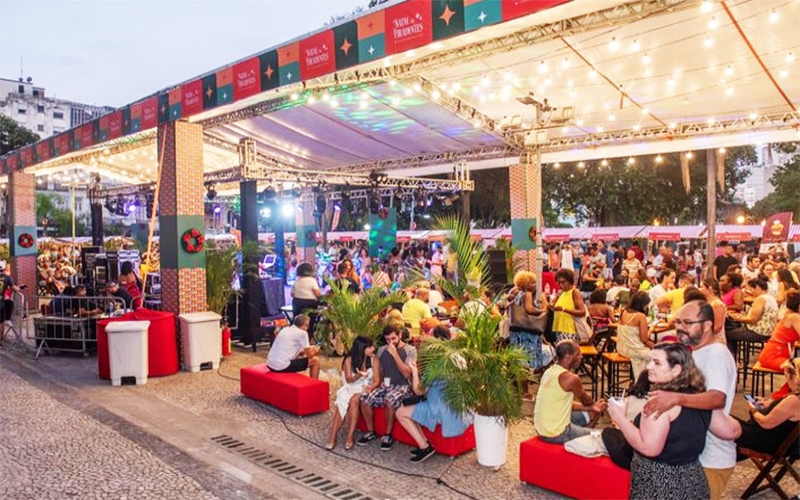 Festa Julina na Praça Tiradentes: quadrilha, música, comidas típicas, dança, artesanato