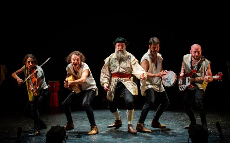 Trilogia latino-americana com a companhia chilena Tryo Teatro Banda no CCBB