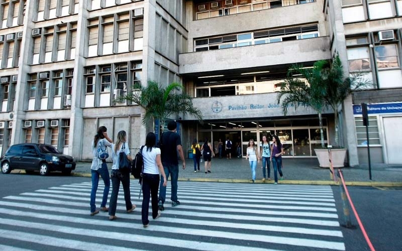 Documento de Universidades do Rio considera improvável retorno presencial em 2020