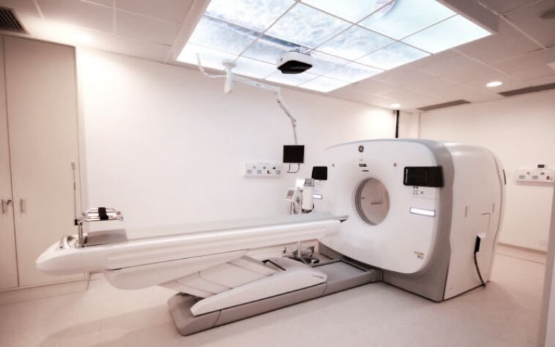 Novo PET-CT coloca hospital da UFF na vanguarda da medicina nuclear no Rio