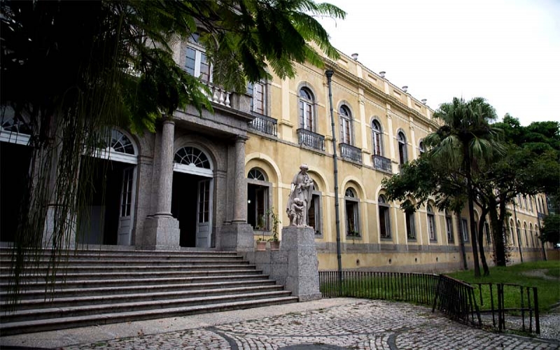 Campus da Praia Vermelha da UFRJ é um antigo hospício construído em 1852