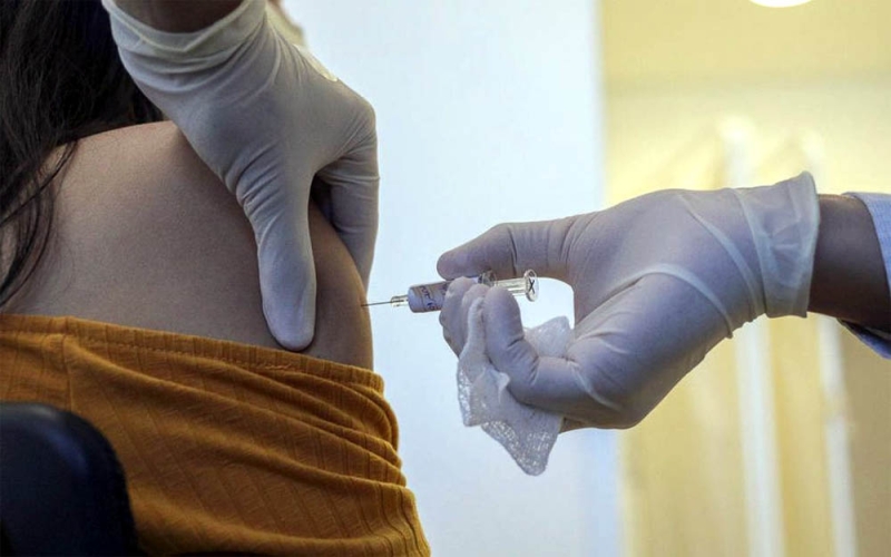 Rio inicia aplicação da segunda dose da vacina da dengue